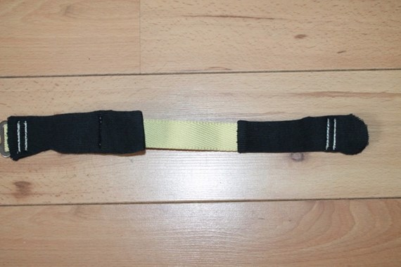 HELMET STRAP WITH FINS