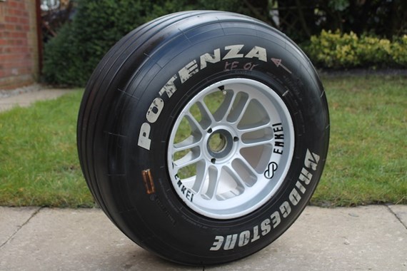 FRONT WHEEL AND TYRE